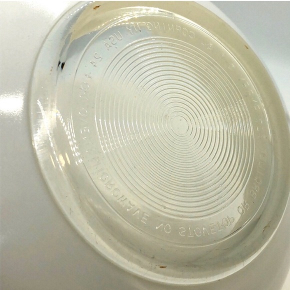 Pyrex White Glass Bowl (323) - Picture 6 of 6